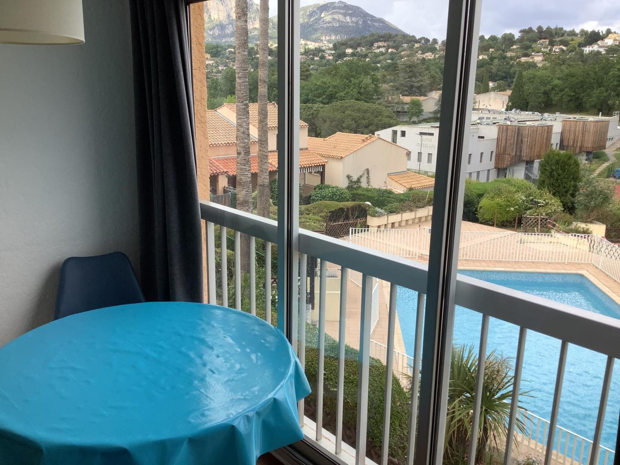 Au Calme Dans Hameau Fleuri Joli Studio 3 Pers Piscine Parking Wi-Fi Vence Dış mekan fotoğraf